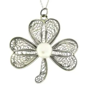 Colar de Filigrana e Pérola