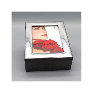 Caixa com Moldura Martelada