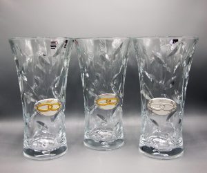 Expositor com 3 Jarras