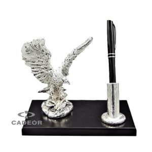 Águia com Base Escura Para Caneta